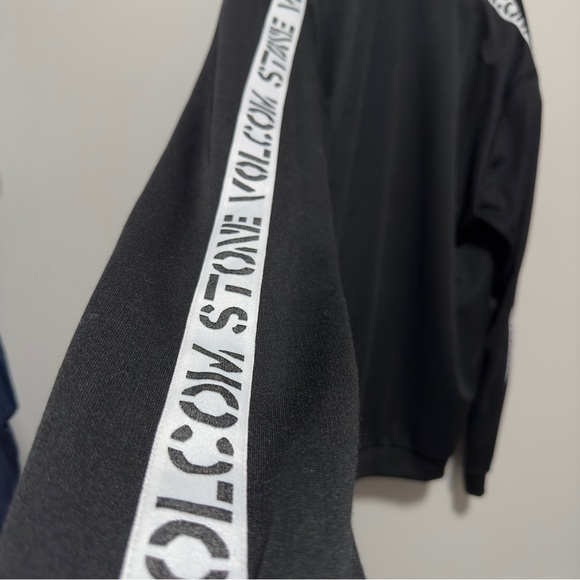 VOLCOM jacket - Picture 7 of 7